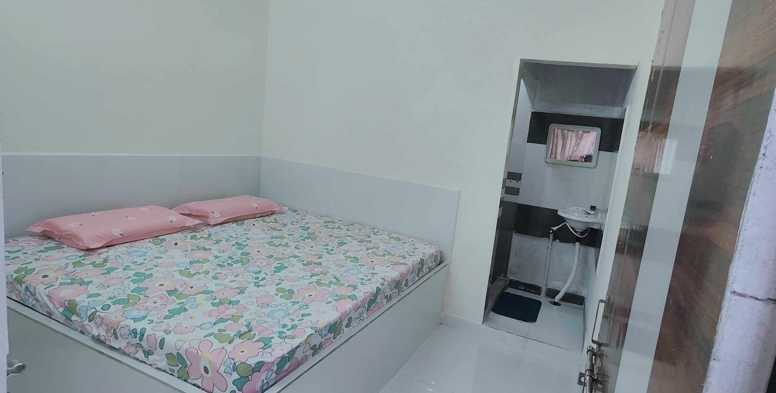 Affordable rooms and accommodations in Ahobilam near Lakshmi Narasimha Swamy Temple for pilgrims with budget-friendly stays